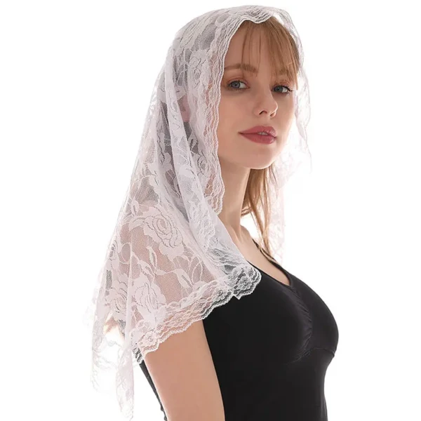 Voile de tête triangle blanc pour la messe